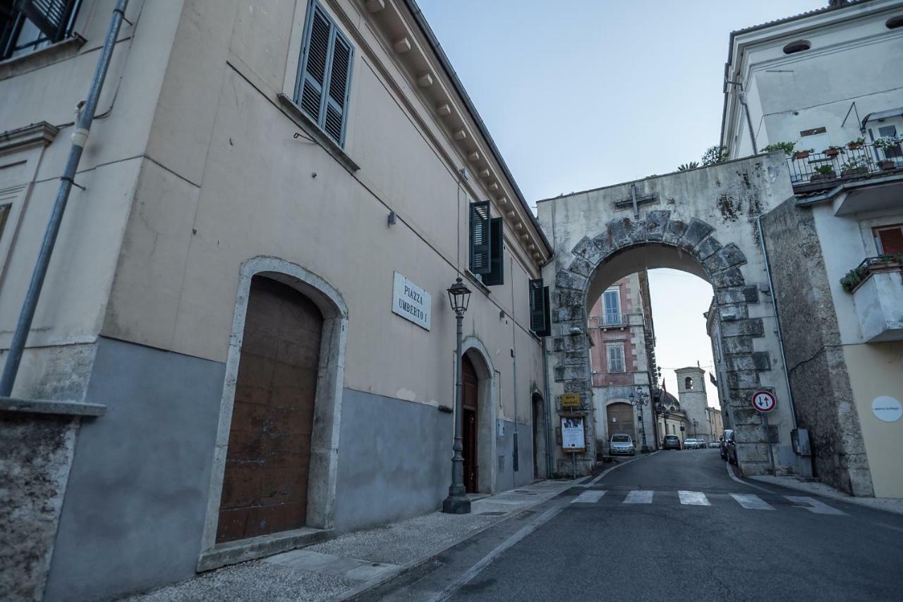 A Casa Di Hotel Alvito Buitenkant foto